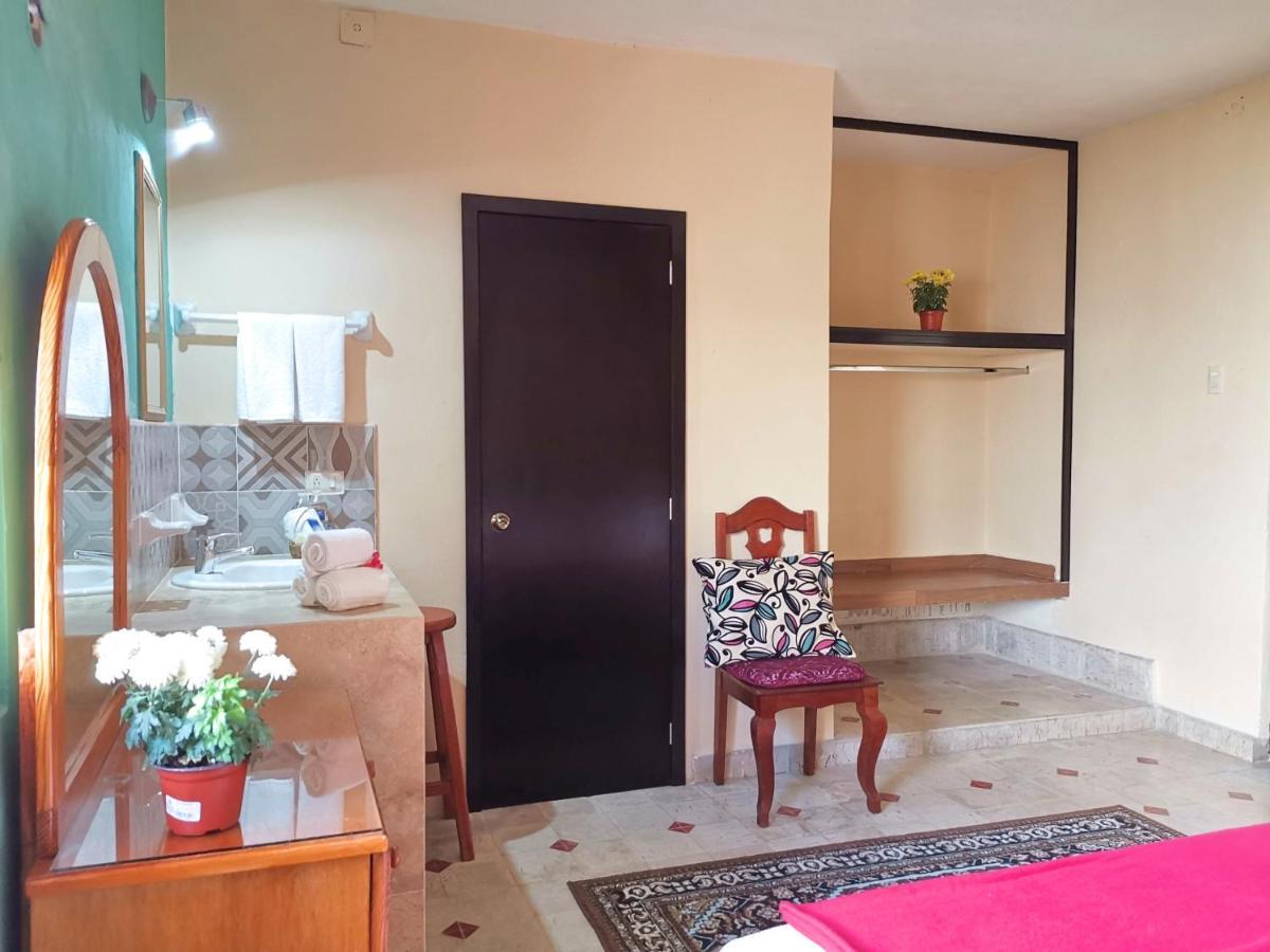 Hotel Casa Pellegrin Merida Luaran gambar